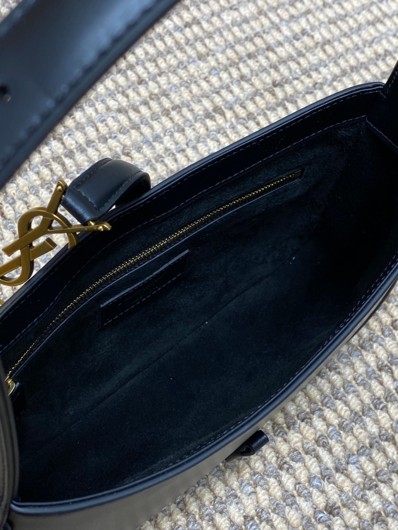 Y51 hobo bags
